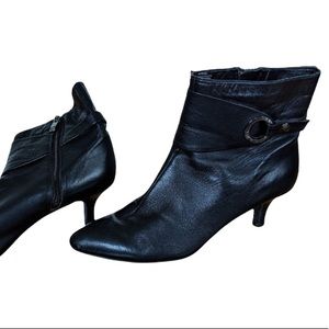 Anne Klein iFlex Booties Size 8